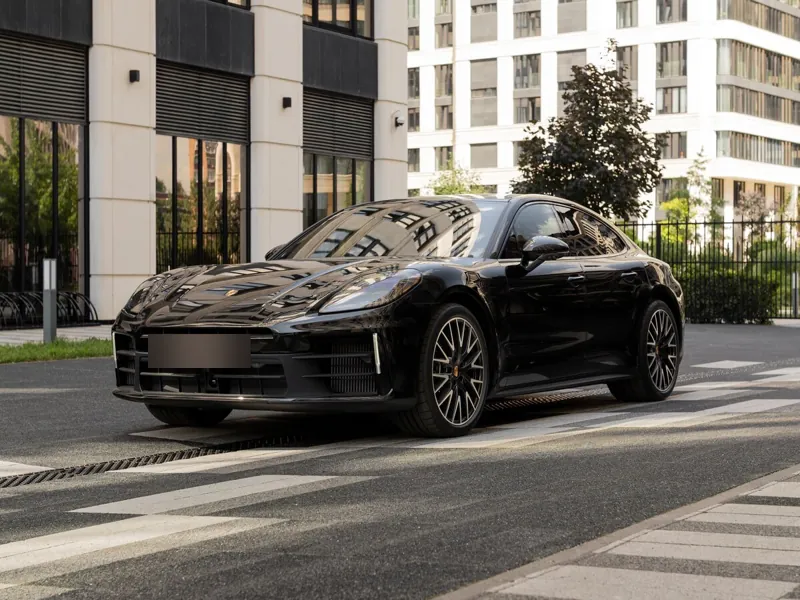 Porsche Panamera 4, 2026