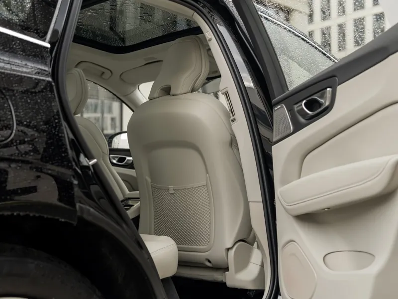 Volvo XC60 Ultra 2026, фото 12
