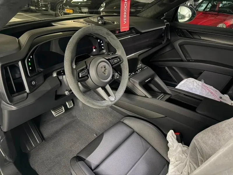 Porsche Cayenne Turbo Coupé Electric 2026, фото 6