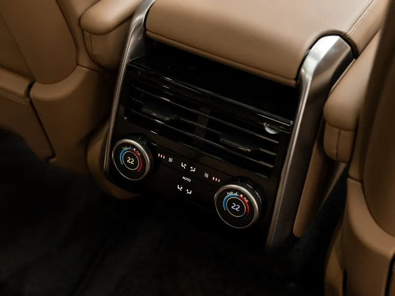 Land Rover Range Rover Autobiography 2026, фото 12